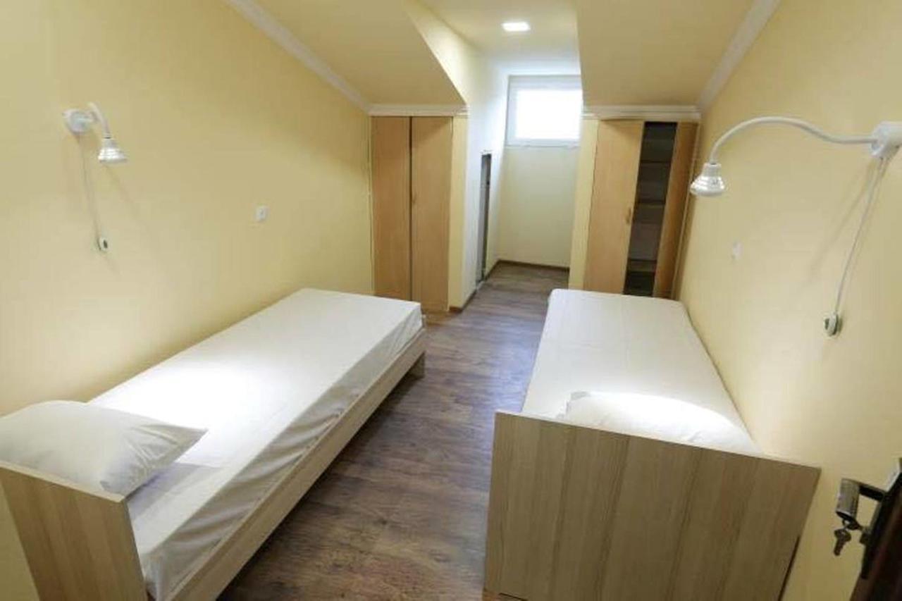 Your Hostel Erivan Dış mekan fotoğraf