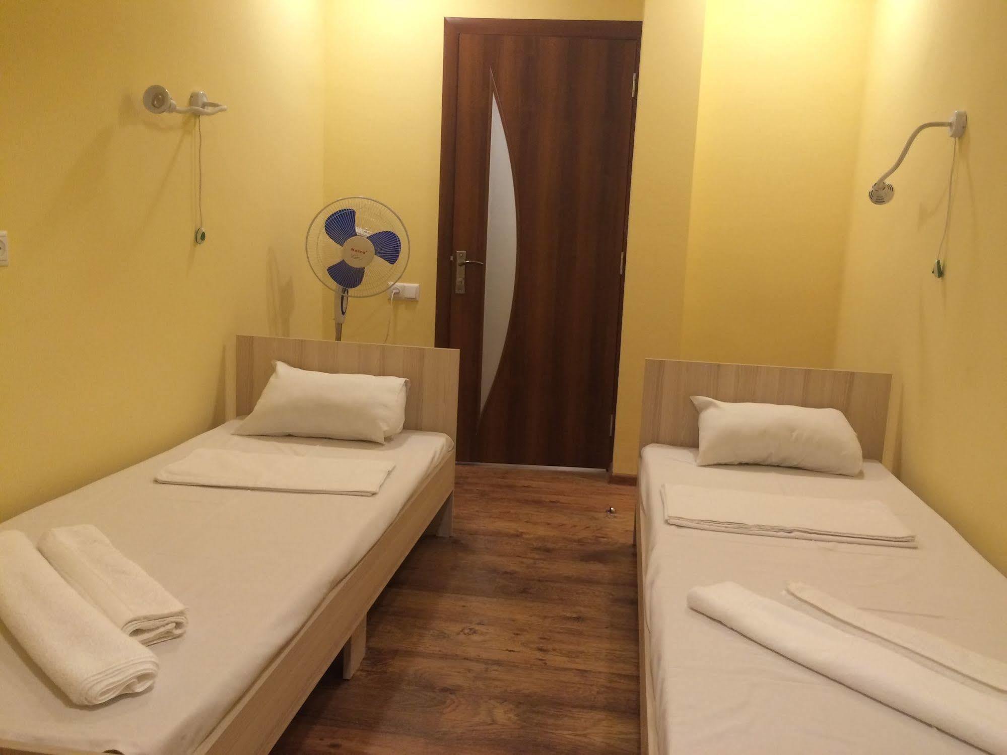 Your Hostel Erivan Dış mekan fotoğraf