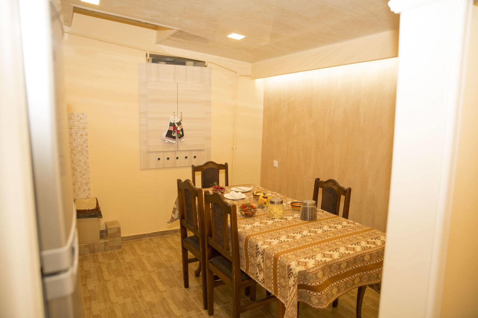 Your Hostel Erivan Dış mekan fotoğraf