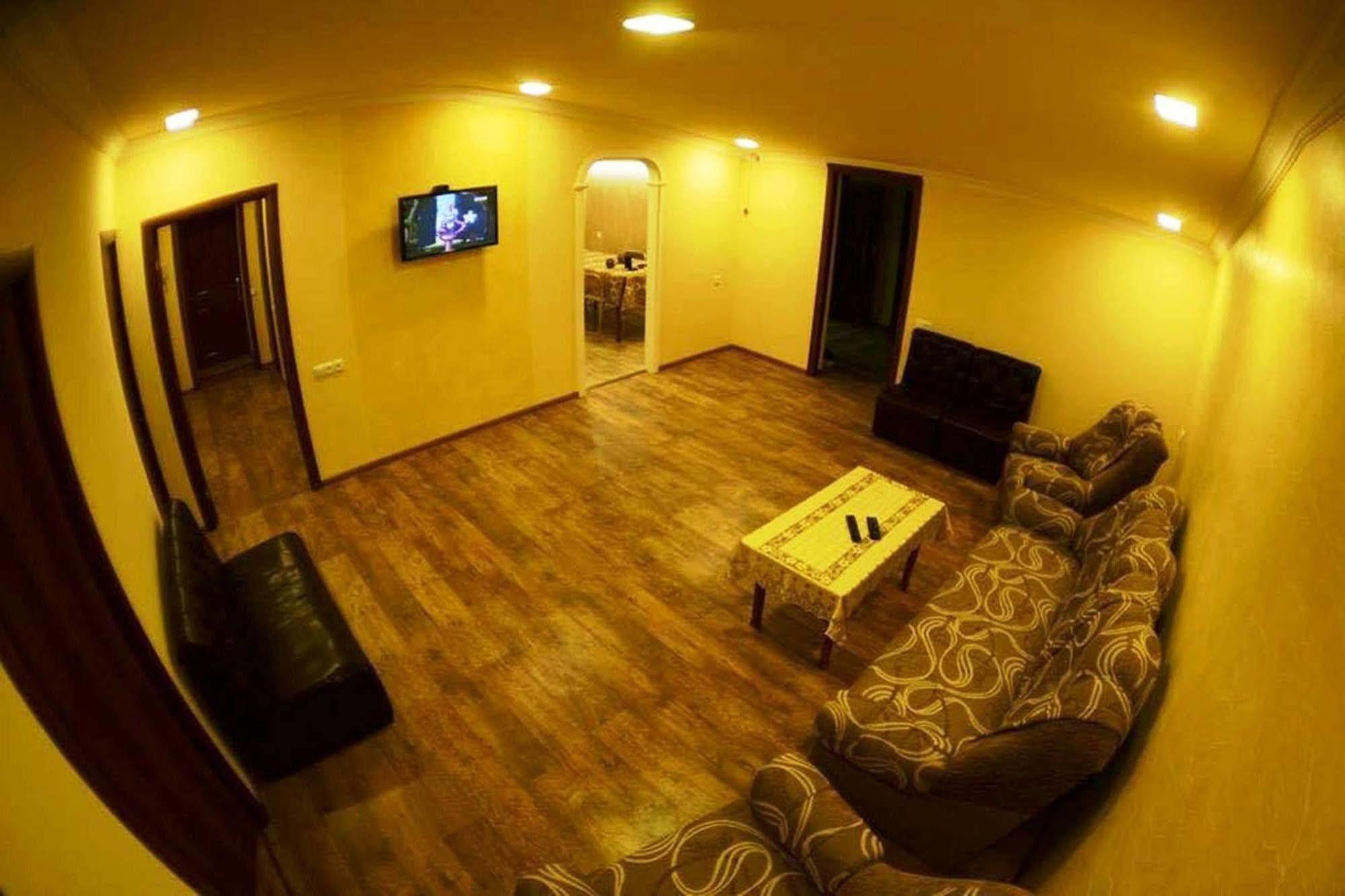 Your Hostel Erivan Dış mekan fotoğraf
